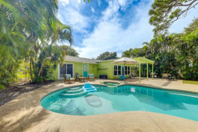 Tropical Pool Paradise 1 Mi to Downtown Stuart!
